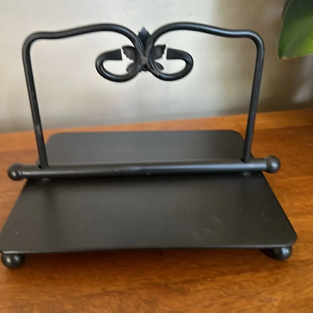 Longaberger Maple Leaf Wrought Iron Napkin Holder!